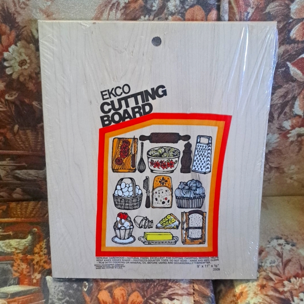 NEW Vintage Genuine Hardwood EKCO Cutting Board 9"×11"×1/2"